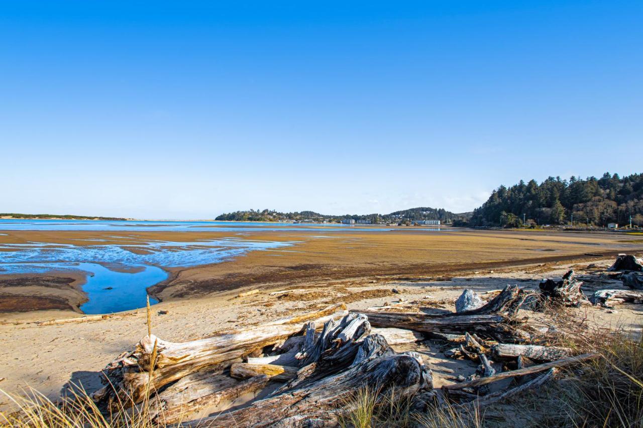 Siletz Bay Getaway Villa Lincoln City Buitenkant foto