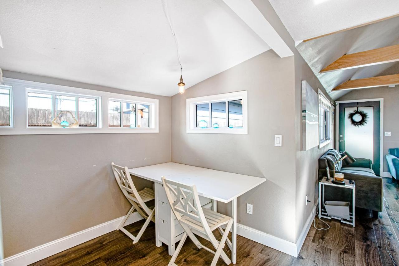 Siletz Bay Getaway Villa Lincoln City Buitenkant foto