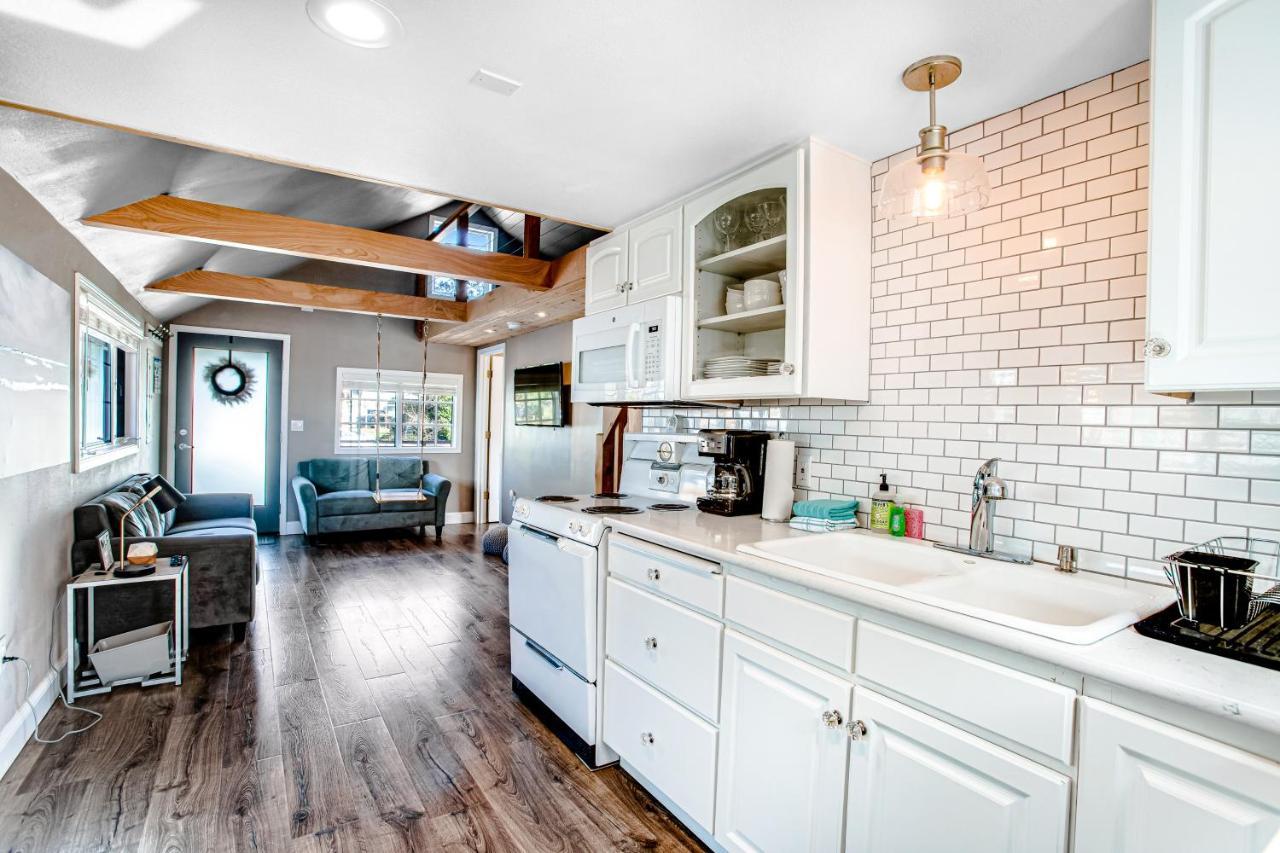 Siletz Bay Getaway Villa Lincoln City Buitenkant foto
