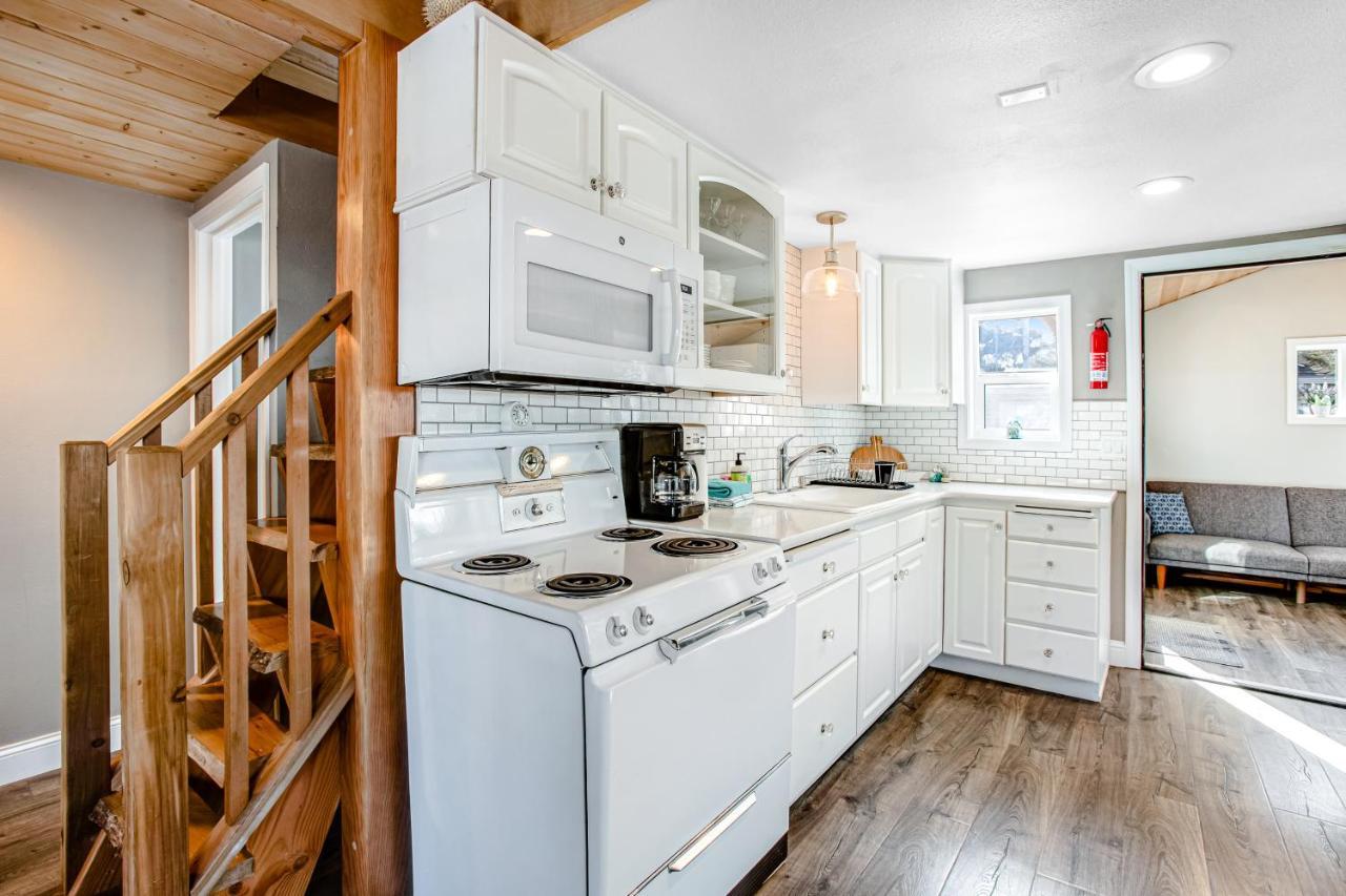 Siletz Bay Getaway Villa Lincoln City Buitenkant foto