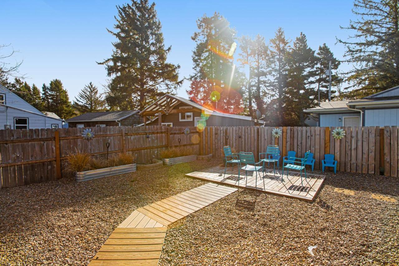 Siletz Bay Getaway Villa Lincoln City Buitenkant foto